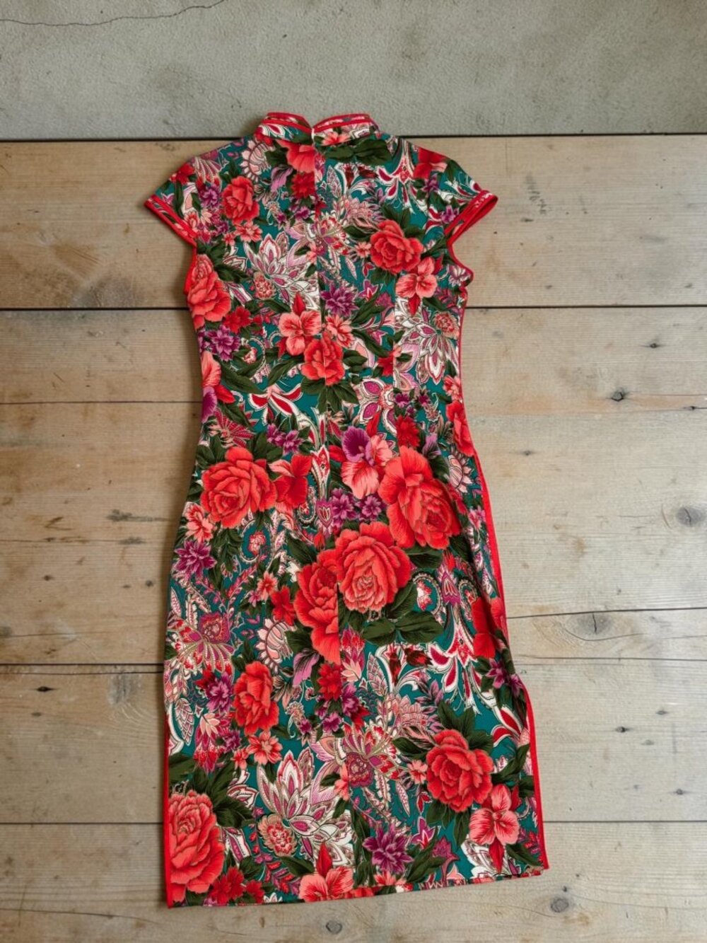 Floral Cheongsam Dress For Girls High Neck Cap Sleeves Red & Green Pattern Size